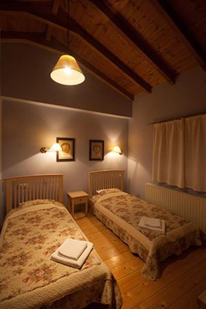 Amadryades Boutique Hotel Alatopetra Oda fotoğraf