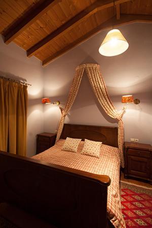 Amadryades Boutique Hotel Alatopetra Oda fotoğraf